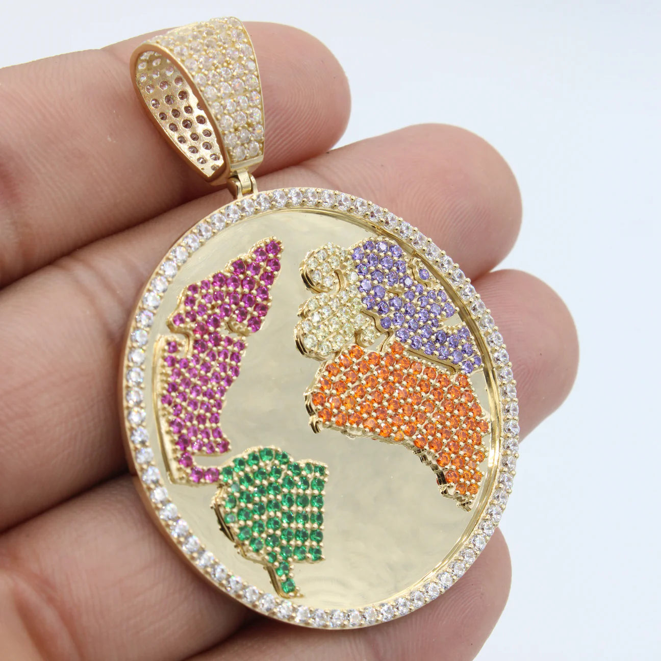 14K World Pendan
